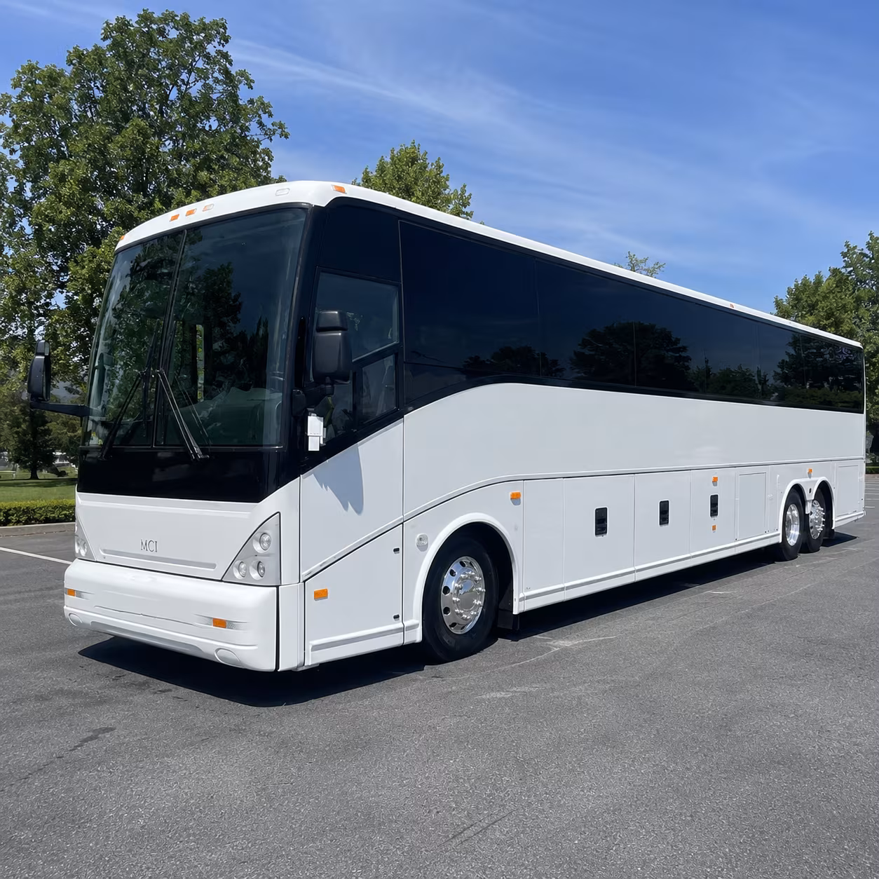 harvest season and north fork crush wine tour buses