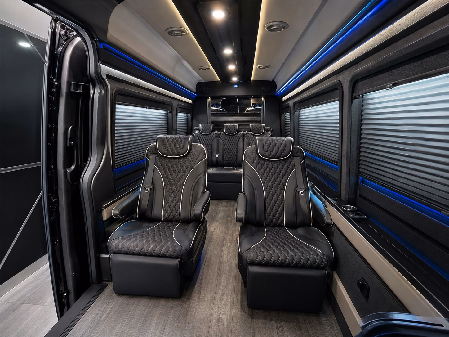 long island macarthur airport isp shuttle buses group transfers